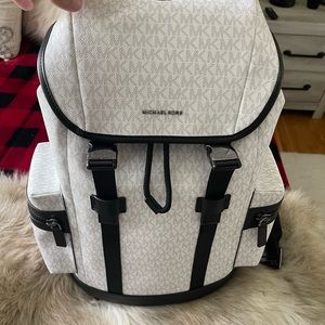 White cooper Michael Kors book bag brand new never used